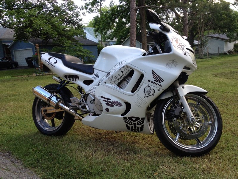 Honda CBR 600 f3 White