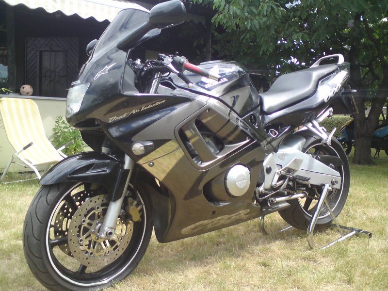 Хонда CBR 600 f3