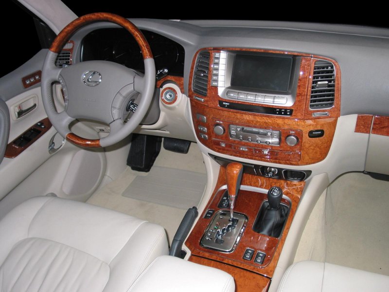 Lexus ЛХ 470