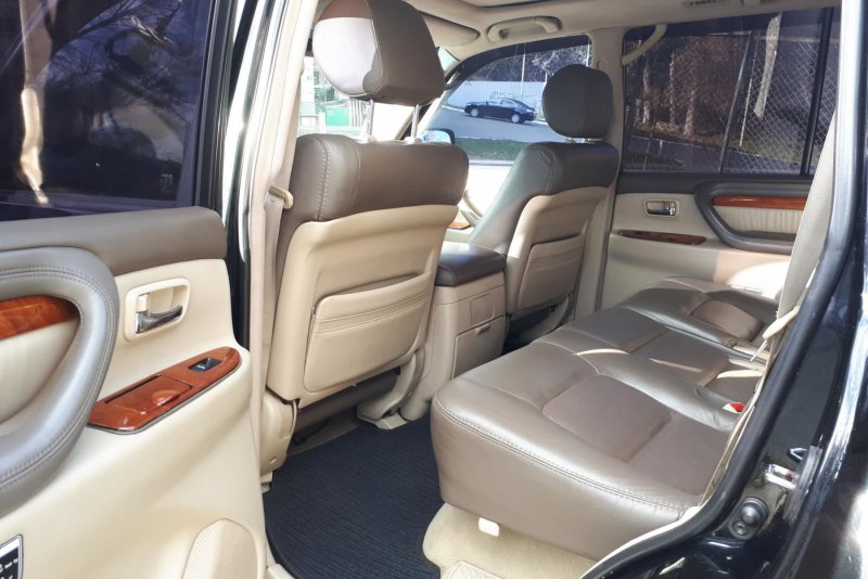 Lexus LX 2003 салон