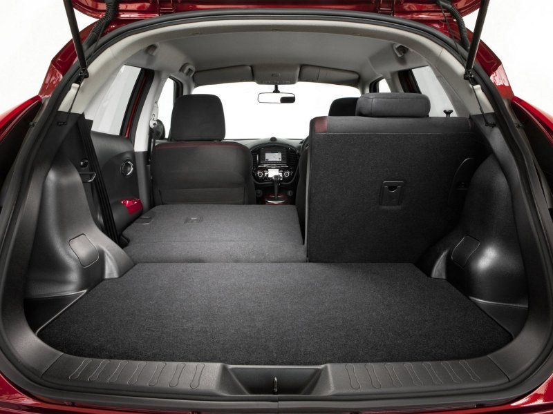 Nissan Juke 2012 салон багажник