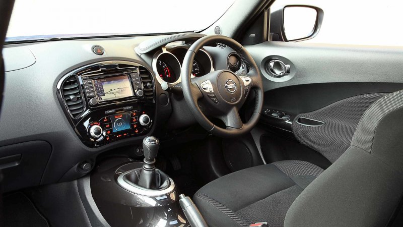 Nissan Juke 2011 салон