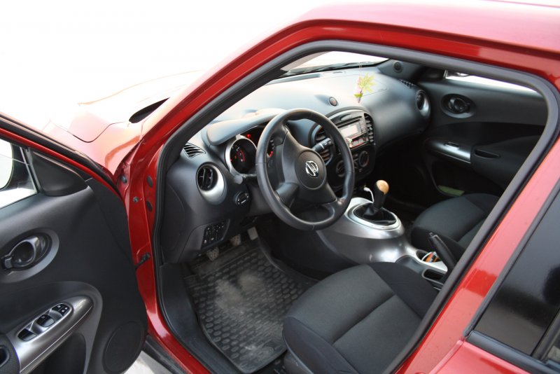 Nissan Juke 2017 салон