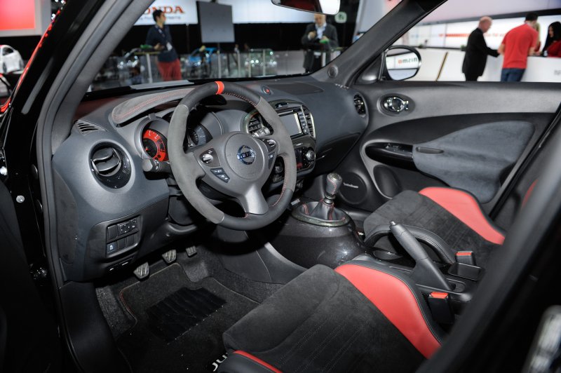 Nissan Juke 2014 салон