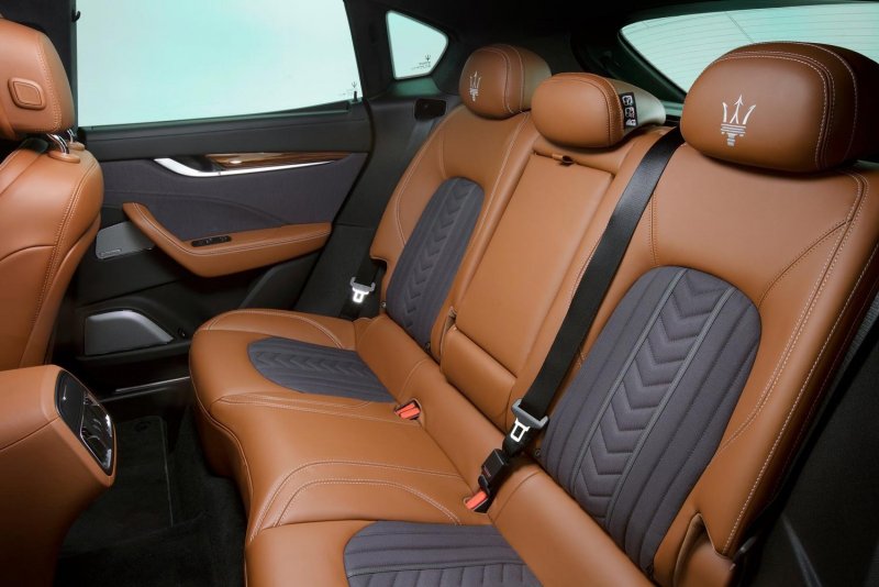 Maserati Levante салон