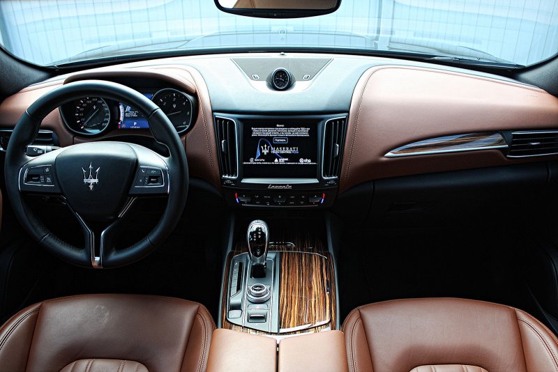 Maserati Levante 2020 салон