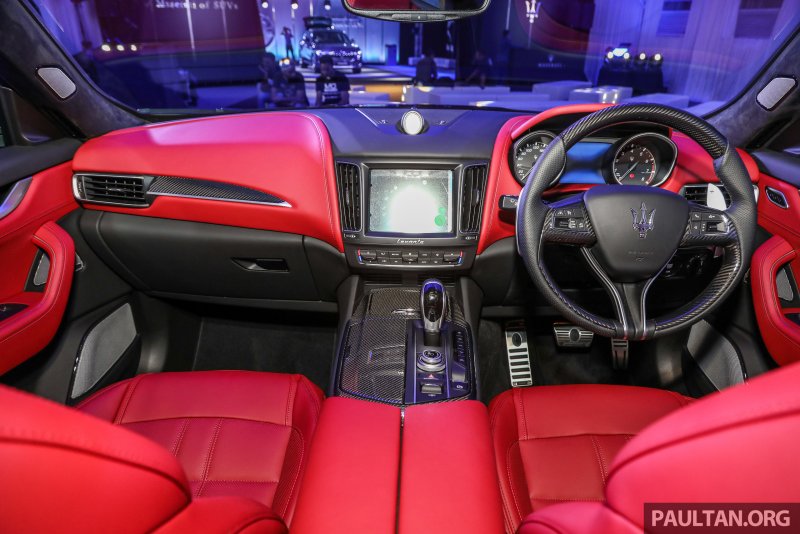 Maserati Levante 2021 красный салон