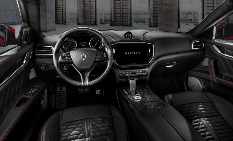 Maserati Ghibli 2021