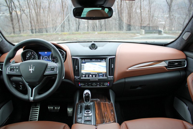 Maserati Levante 2021 Interior