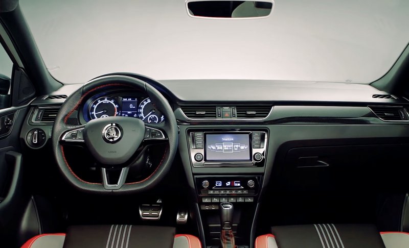 Skoda Rapid 2018 салон