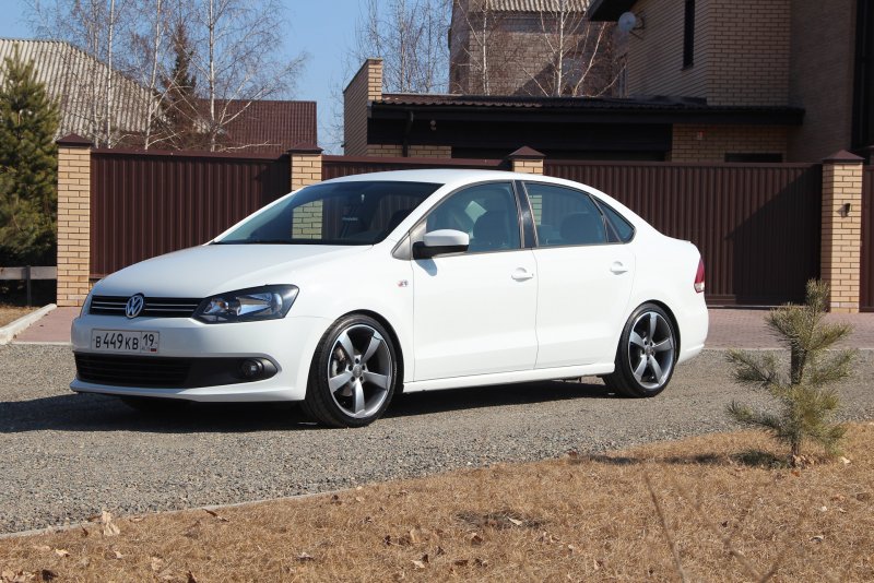 Polo 5 r17