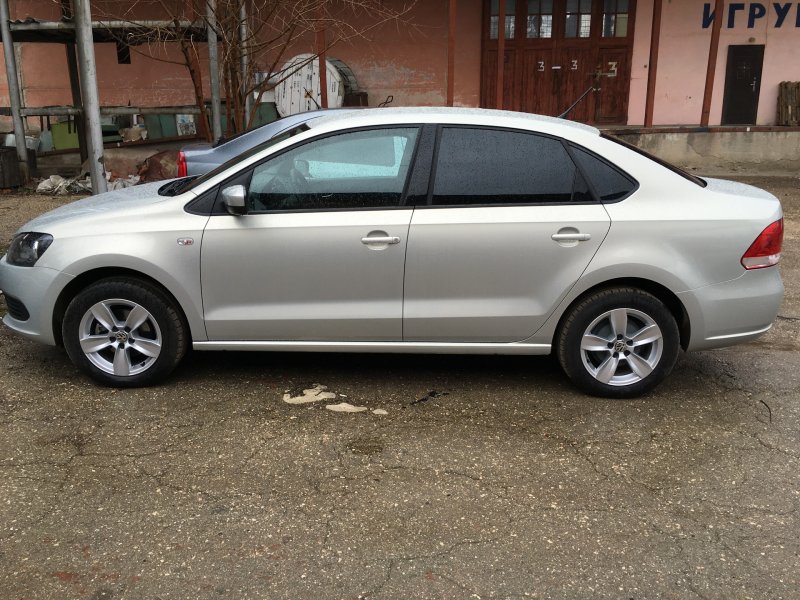 185 60 R15 Фольксваген поло