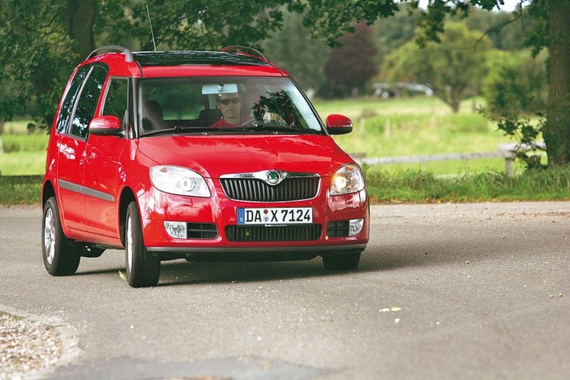 Skoda Roomster 2011 красный