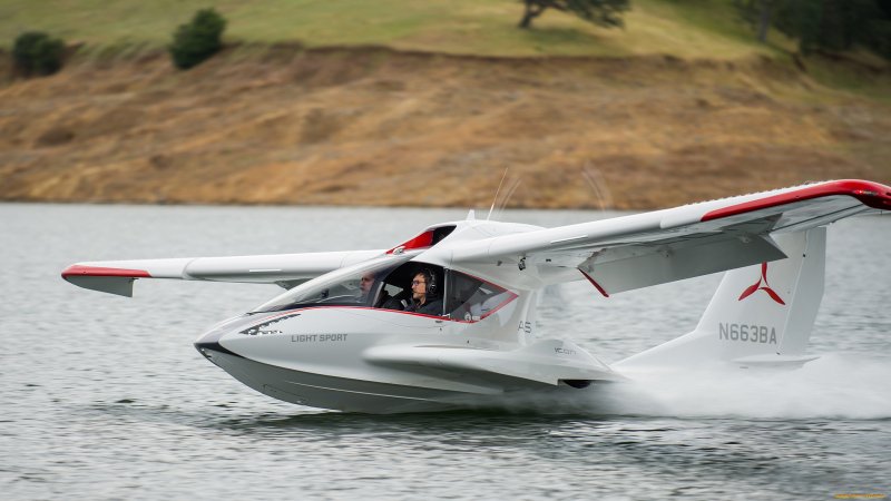 Самолет-амфибия л-42 "Чайка"
