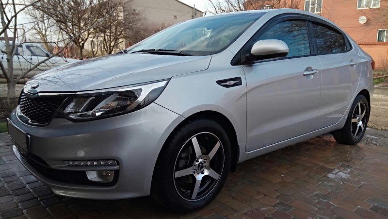 Kia Rio 3 r16
