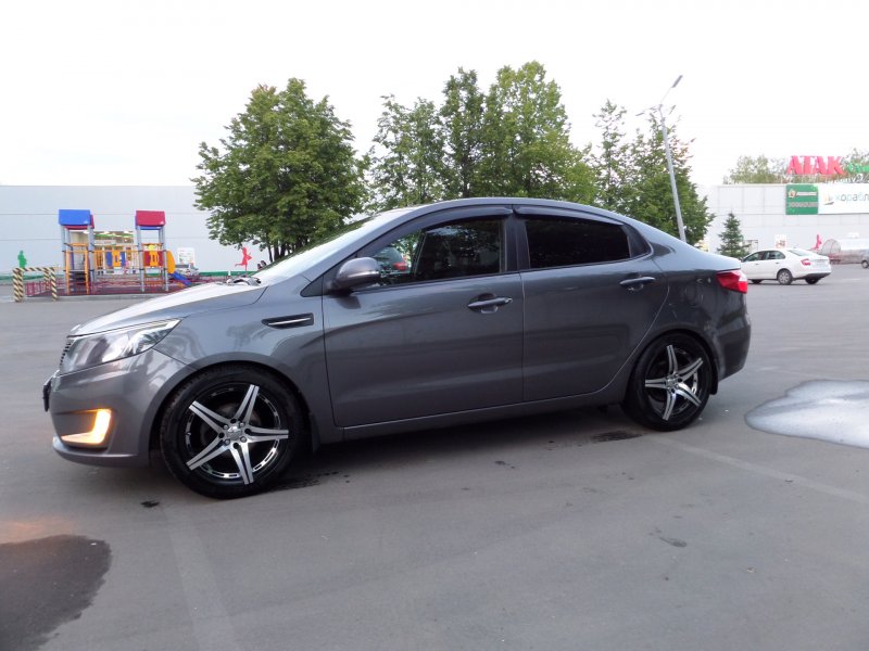 Kia Rio 2014 на дисках
