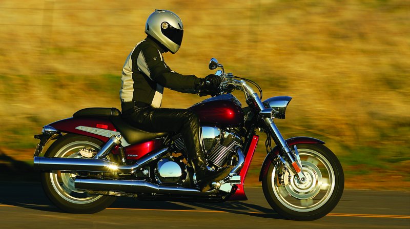 VTX 1800 F