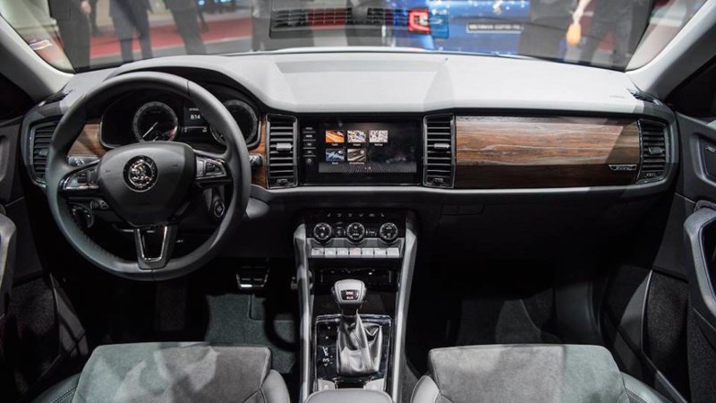 Skoda Kodiaq Scout зеленый