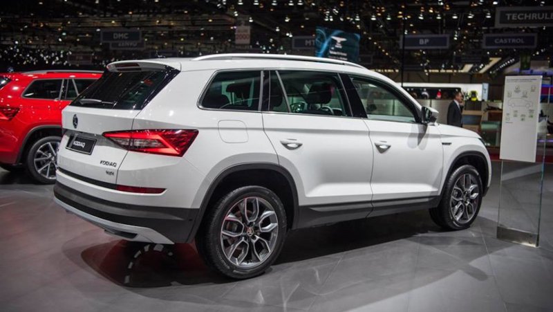 Skoda Kodiaq белый