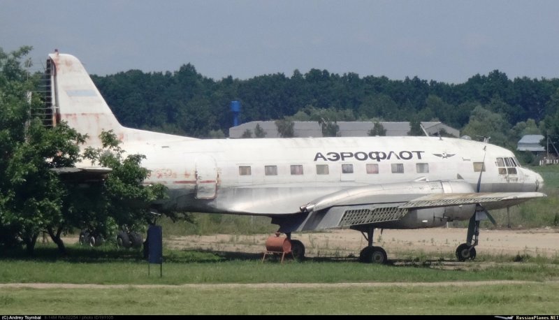 Транспортный самолет ил-14т