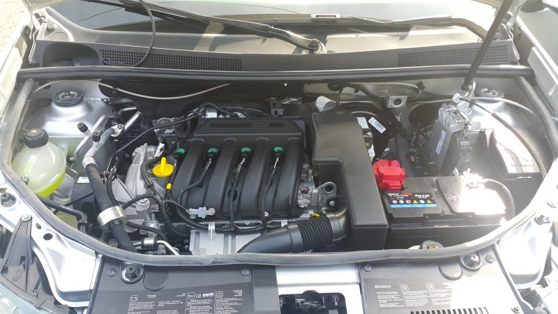 Renault Logan 2 под капотом