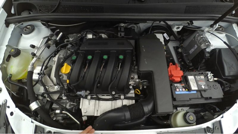 Renault Logan под капотом