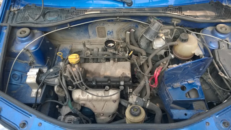 Подкапотная на Рено Логан 1.6
