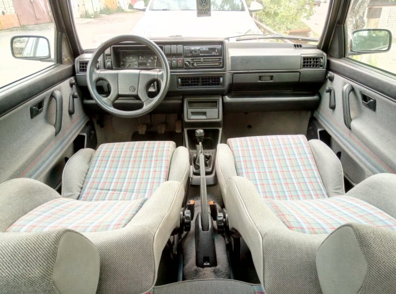 VW Golf mk2 салон