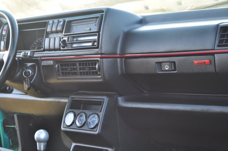 VW Golf GTI mk2 Interior