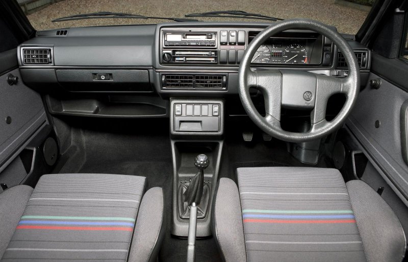 Volkswagen Golf 1 GTI салон