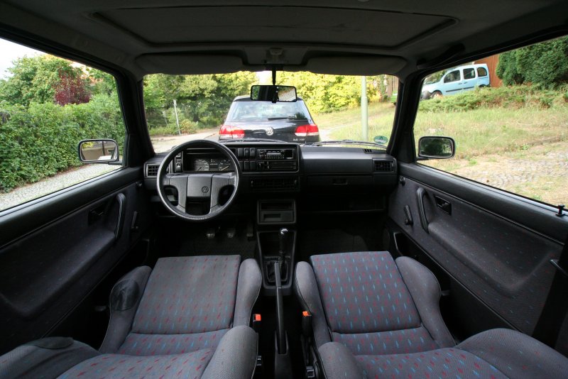 Volkswagen Golf 2 салон