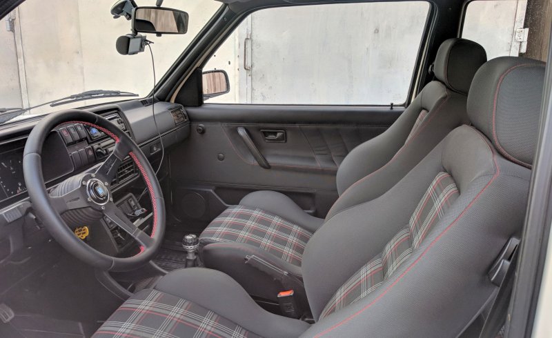 Volkswagen Golf 2 салон
