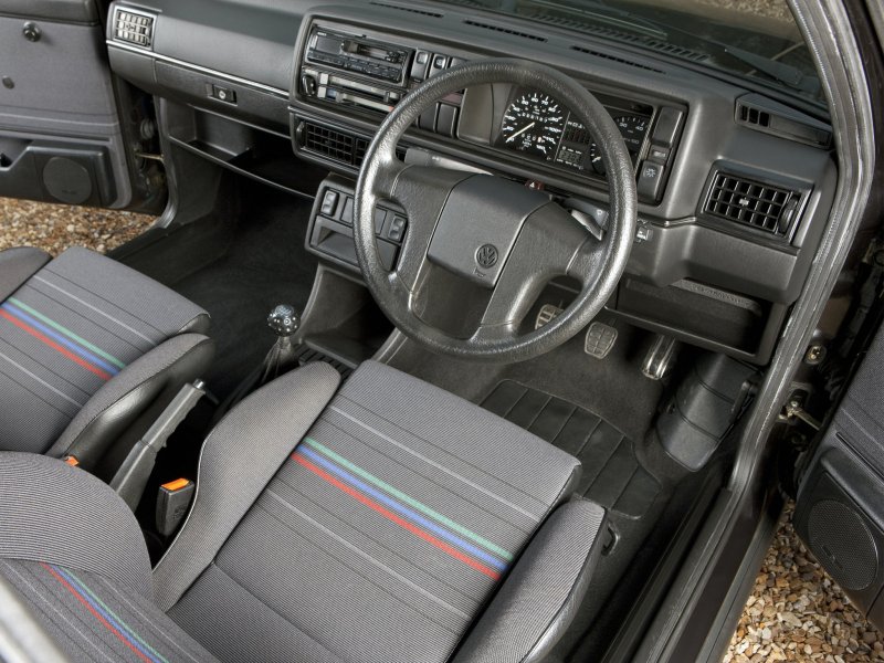 Volkswagen Golf 2 Interior