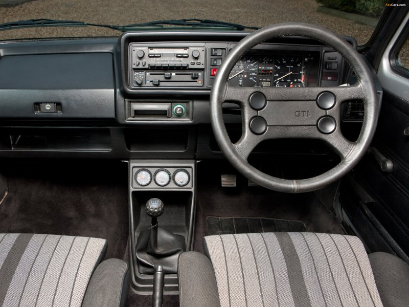 VW Golf mk1 GTI салон