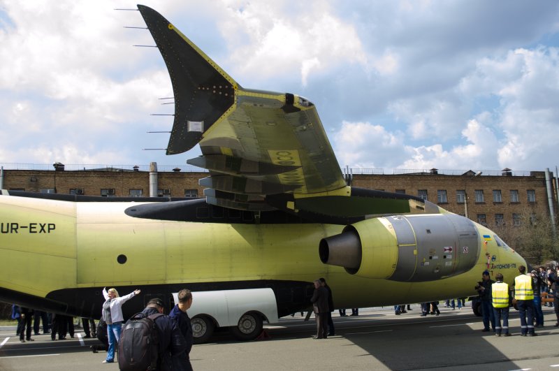 Самолет АН-178
