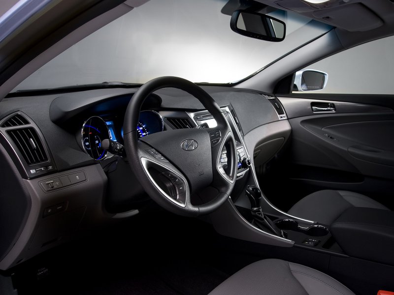 Hyundai Sonata Hybrid 2011