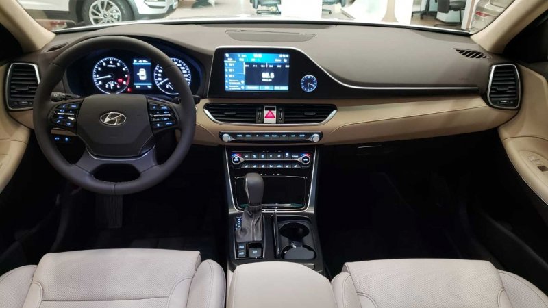 Hyundai Azera 2020