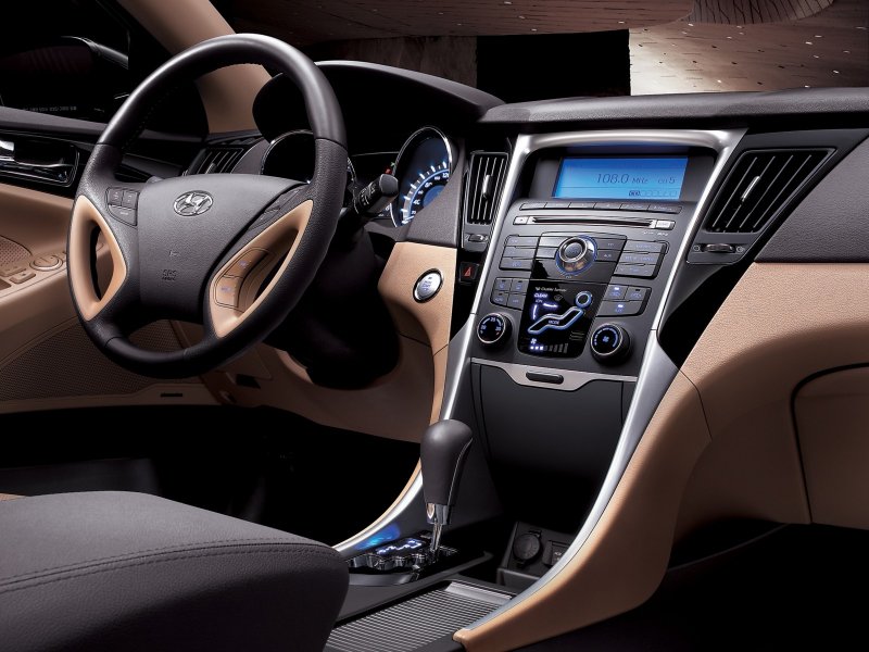 Hyundai Sonata 2010 6 поколение