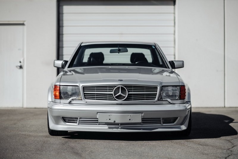 Мерседес 560 sec AMG