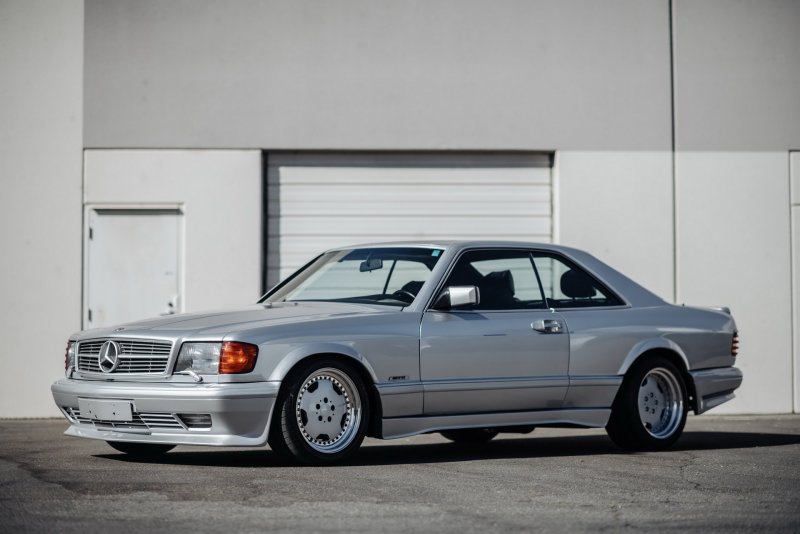 Mercedes-Benz 560 sec AMG