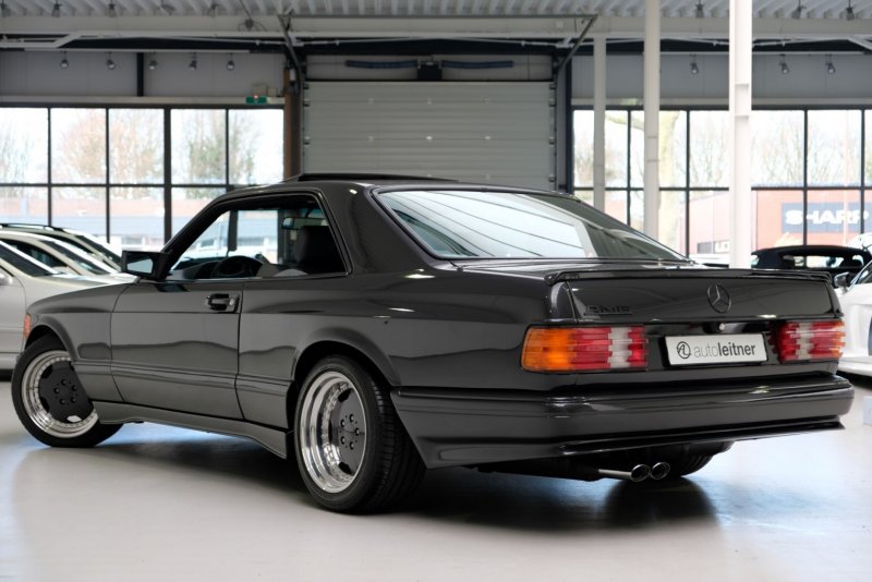 Mercedes-Benz 560 sec AMG
