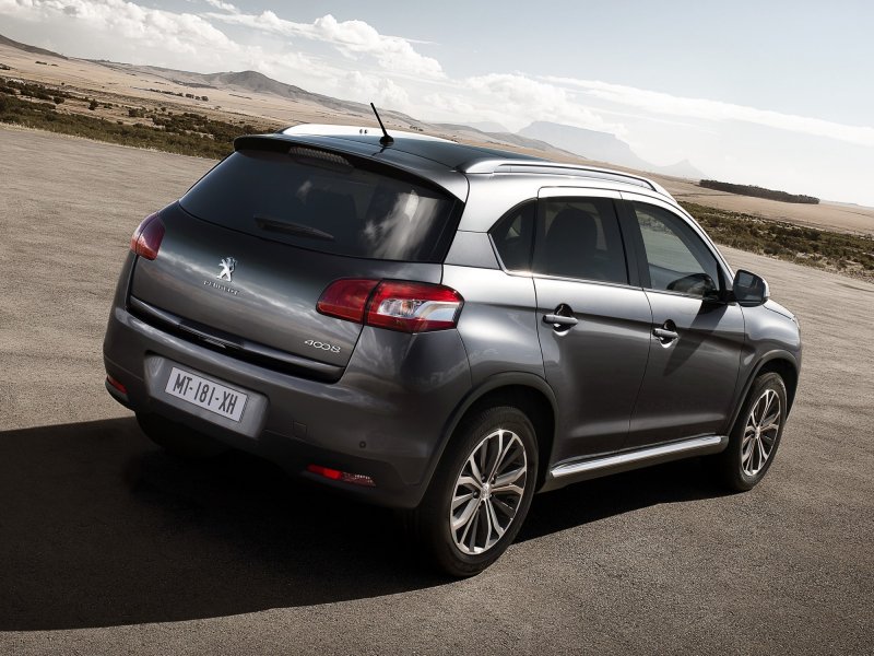 Peugeot 4008 2013