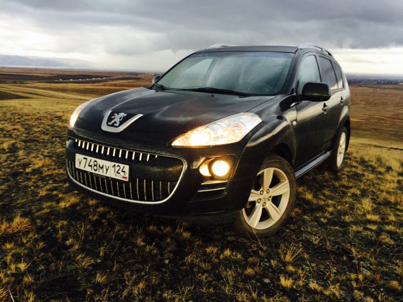 Peugeot 4007 2.4