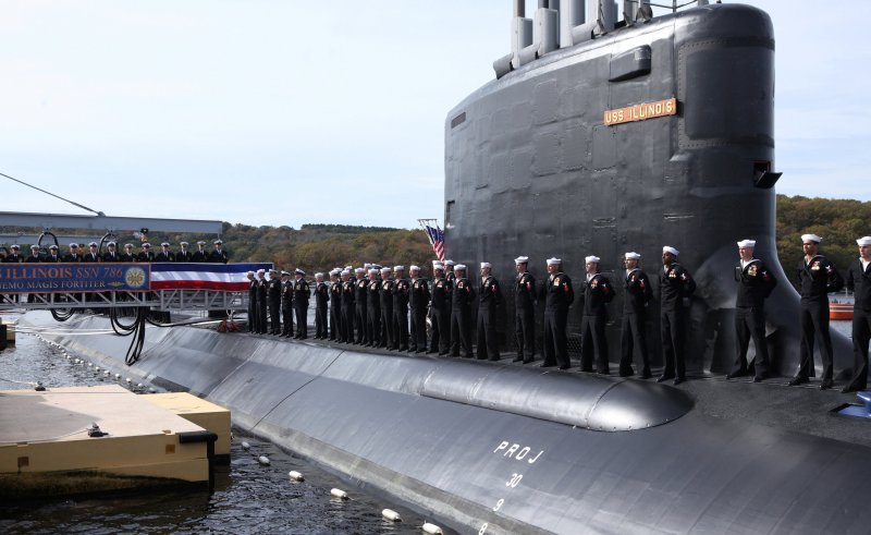 Подлодка в море