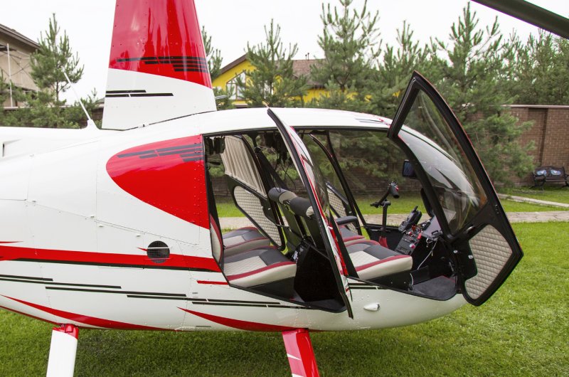 Вертолет Робинсон r44