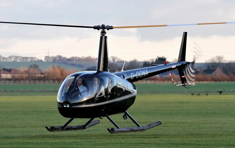 Вертолет Robinson 44
