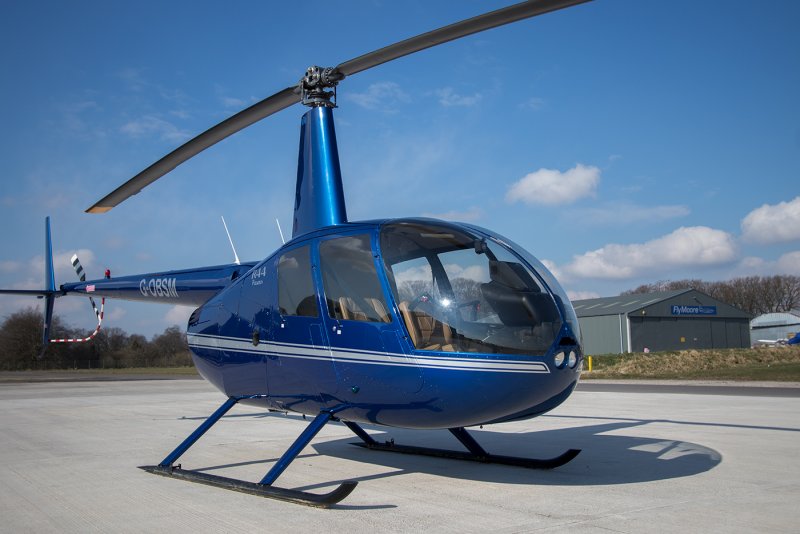 Вертолет Робинсон r44