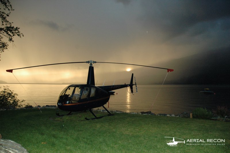 Вертолет Robinson 44