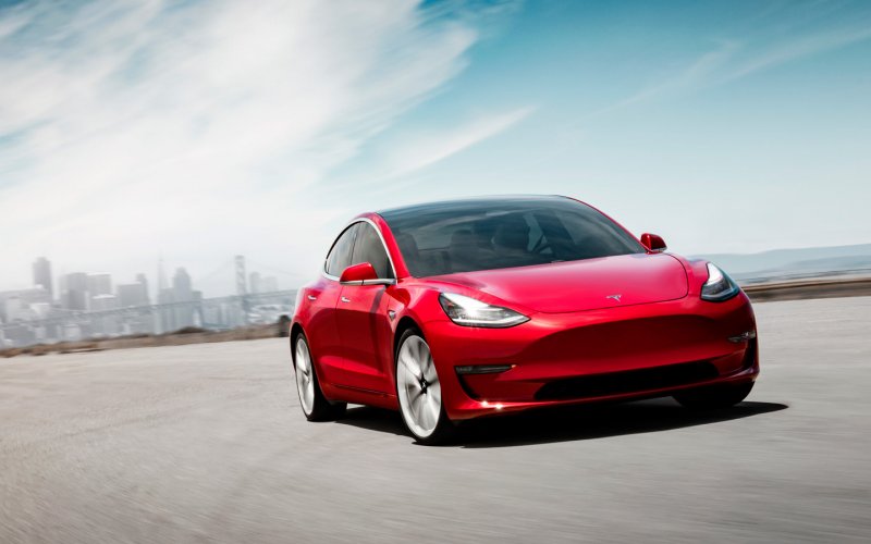 Седан Tesla model 3