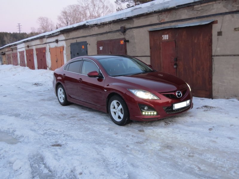 Мазда 6 бордовая 2008